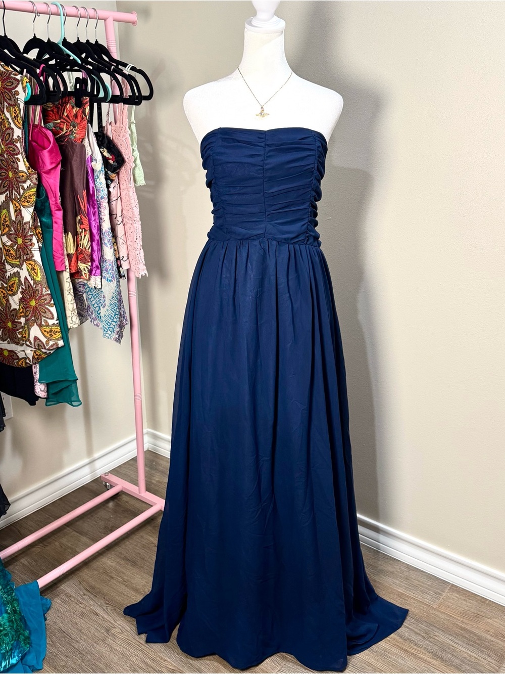 Un Deux Trois Elegant Formal Navy Blue Strapless Evening Gown Size 10